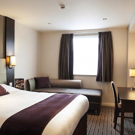 Premier Inn Tring Εξωτερικό φωτογραφία
