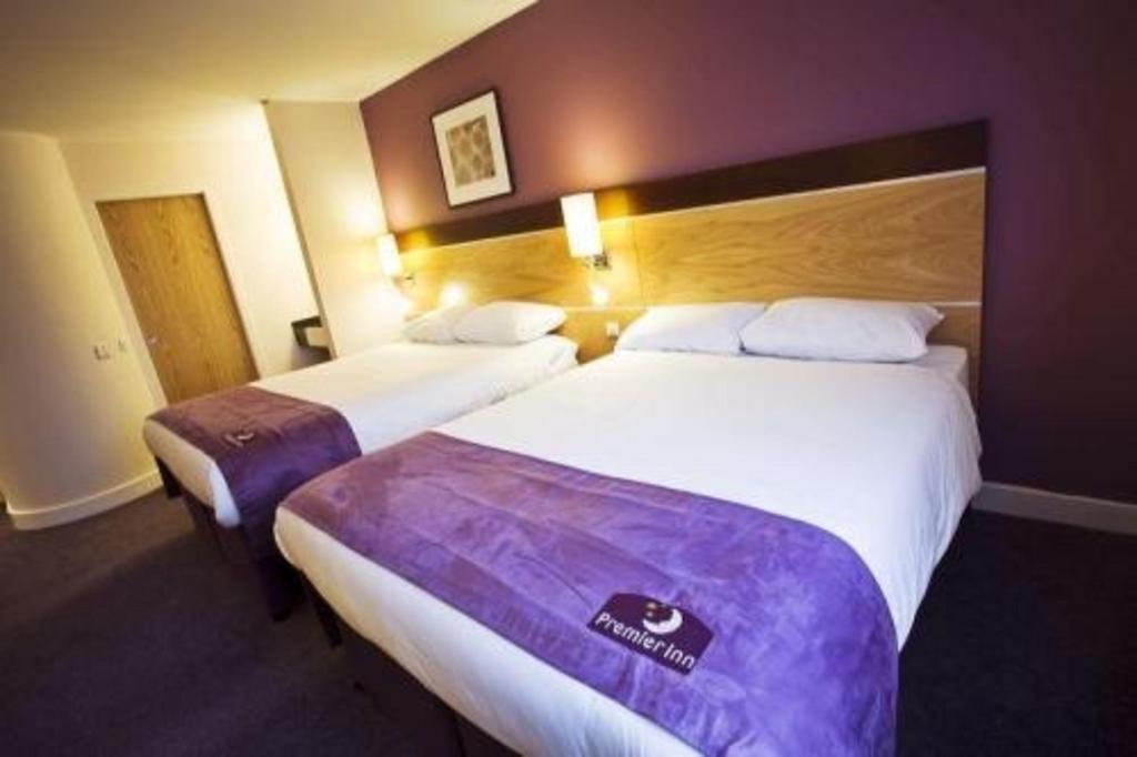 Premier Inn Tring Δωμάτιο φωτογραφία